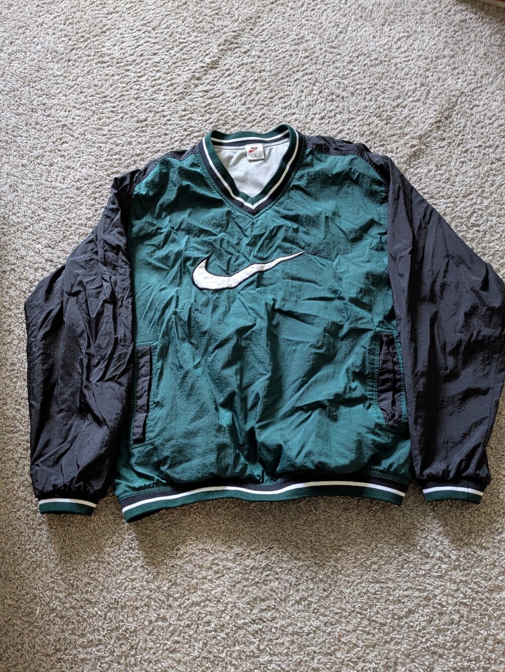 NIKE